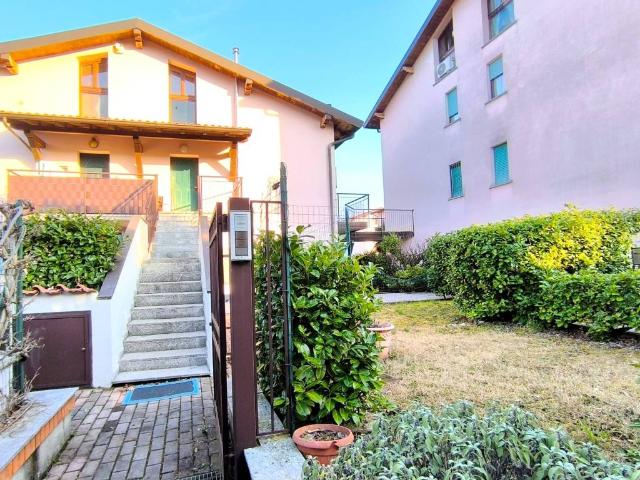Appartamento in vendita a Albavilla CO