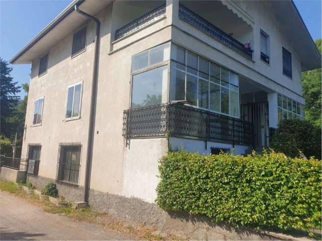 Appartamento in vendita a Albavilla CO