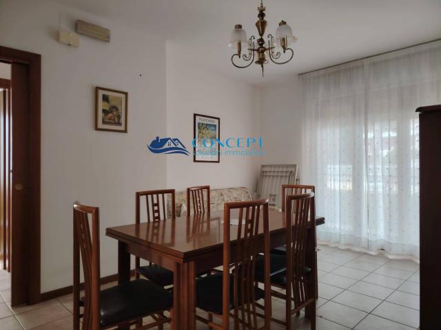 Appartamento in vendita a Alba Adriatica, Zona Mare