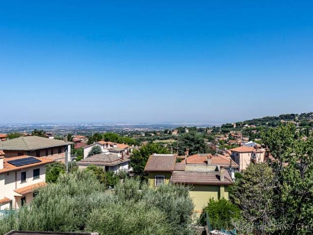 Appartamento in vendita a Albano Laziale RM
