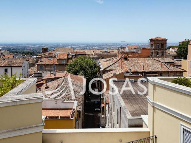 Appartamento in vendita a Albano Laziale RM