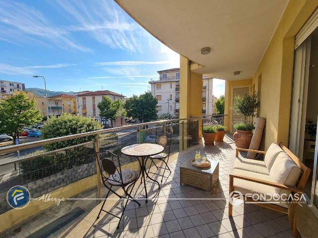 Appartamento in vendita a Albenga