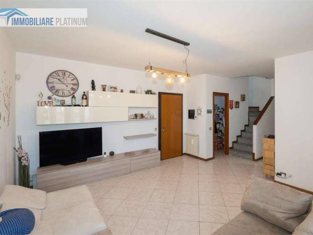 Appartamento in vendita a Albiate MB