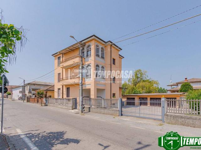 Appartamento in vendita a Albuzzano PV