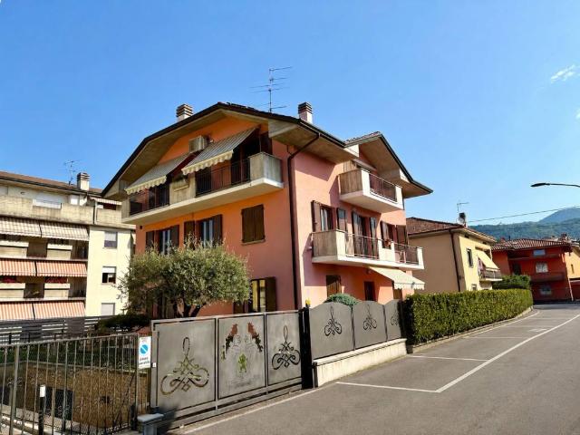 Appartamento in vendita a Almè BG