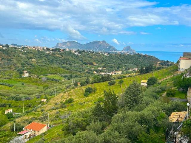 Appartamento in vendita a Altavilla Milicia PA
