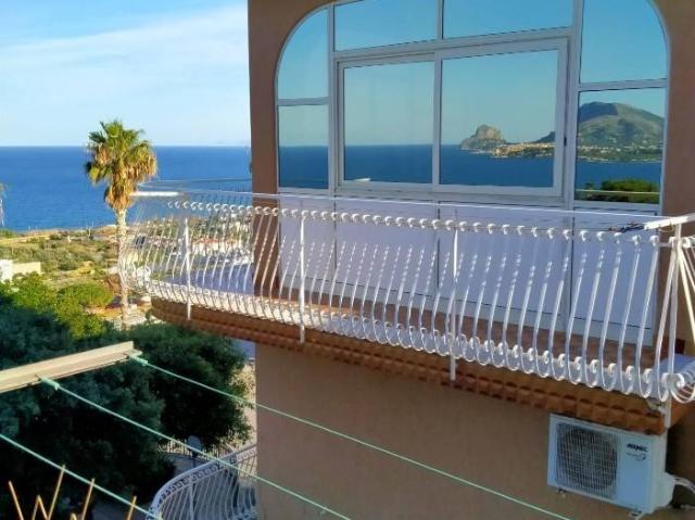 Appartamento in vendita a Altavilla Milicia PA