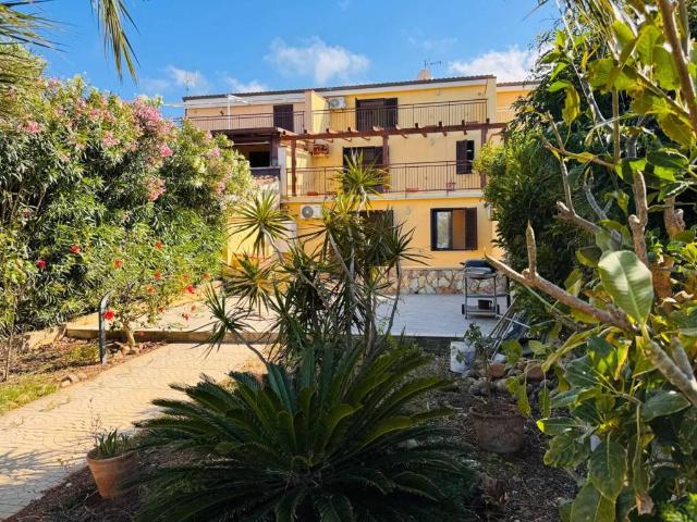 Appartamento in vendita a Altavilla Milicia PA