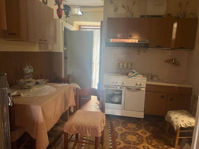 Appartamento in vendita a Altavilla Silentina SA