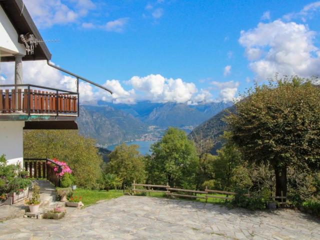 Appartamento in vendita a Alta Valle Intelvi CO
