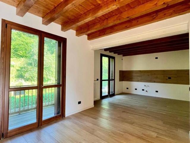 Appartamento in vendita a Alta Valle Intelvi CO