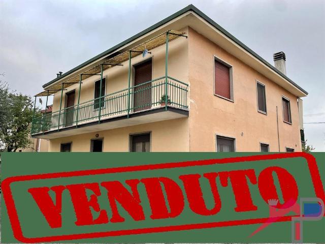Appartamento in vendita a Ambivere