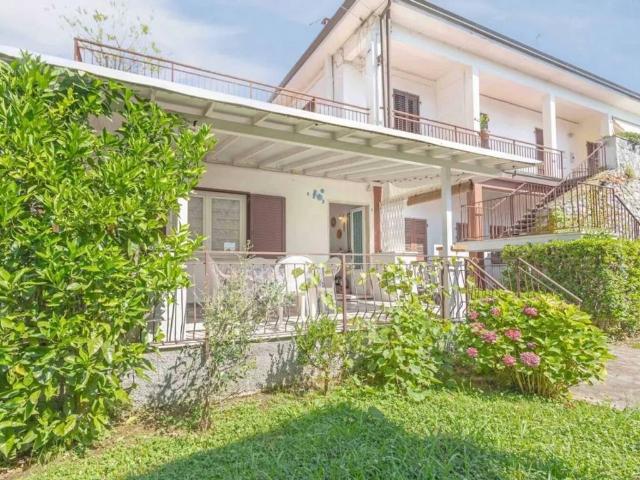 Appartamento in vendita a Ameglia SP