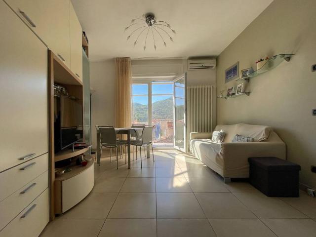 Appartamento in vendita a Ameglia SP