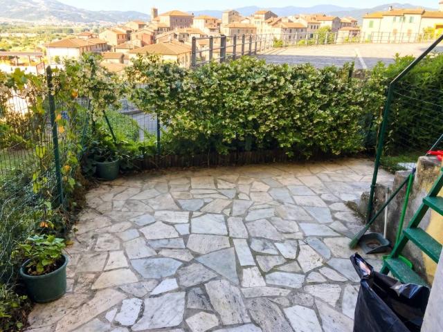 Appartamento in vendita a Ameglia SP
