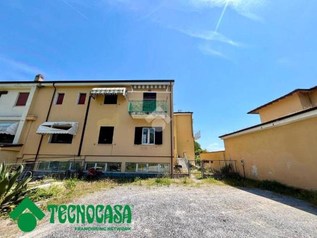 Appartamento in vendita a Ameglia SP