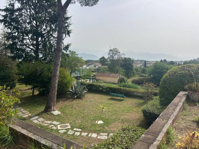 Appartamento in vendita a Ameglia SP