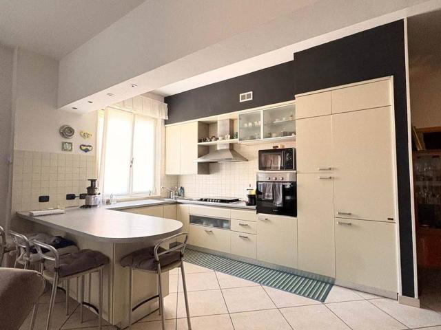 Appartamento in vendita a Ancona