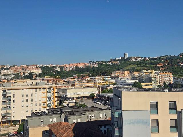 Appartamento in vendita a Ancona