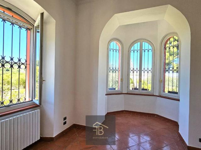 Appartamento in vendita a Ancona AN