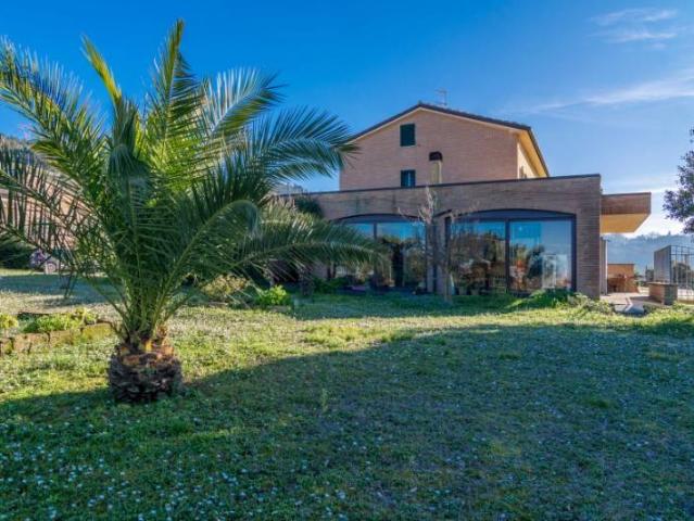 Appartamento in vendita a Ancona AN