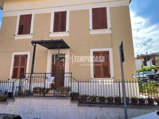 Appartamento in vendita a Ancona AN