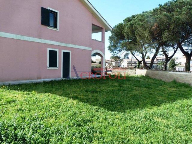 Appartamento in vendita a Anguillara Sabazia RM