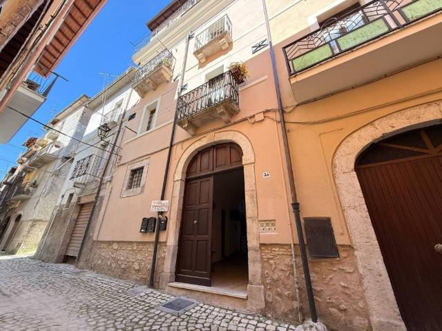 Appartamento in vendita a Antrodoco RI