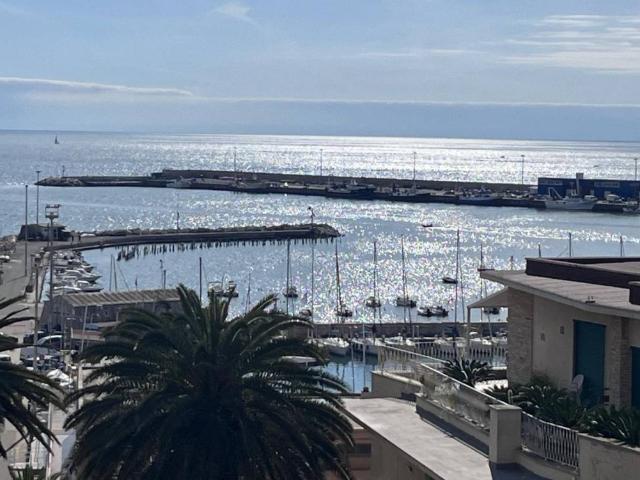 Appartamento in vendita a Anzio RM