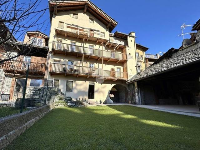 Appartamento in vendita a Aosta AO