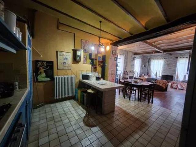 Appartamento in vendita a Apricale IM