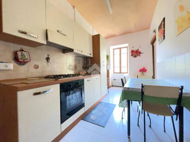Appartamento in vendita a Apricale IM