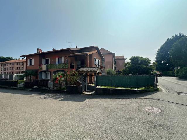 Appartamento in vendita a Arcisate VA