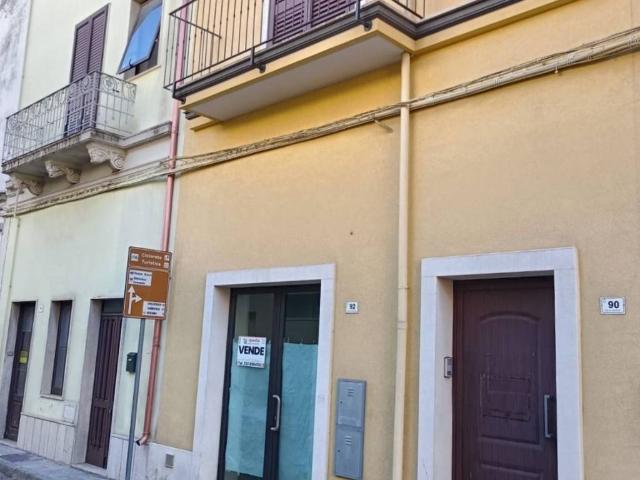 Appartamento in vendita a Aradeo LE