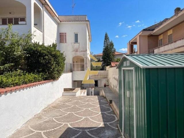 Appartamento in vendita a Ardea RM