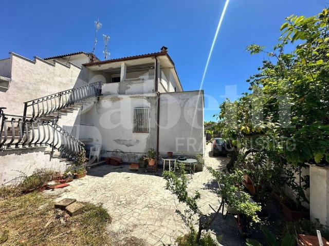 Appartamento in vendita a Ardea RM