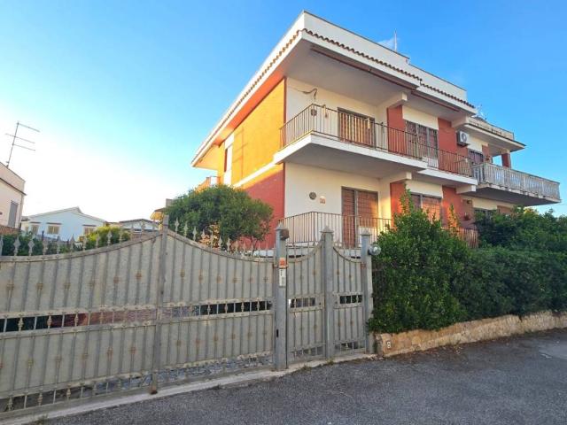 Appartamento in vendita a Ardea RM