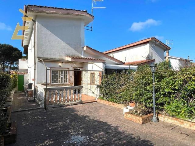 Appartamento in vendita a Ardea RM