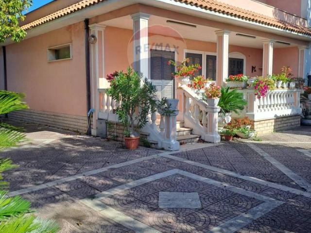 Villa in vendita a Ardea