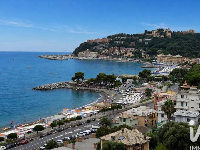Appartamento in vendita a Arenzano GE