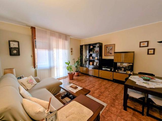 Appartamento in vendita a Arese MI