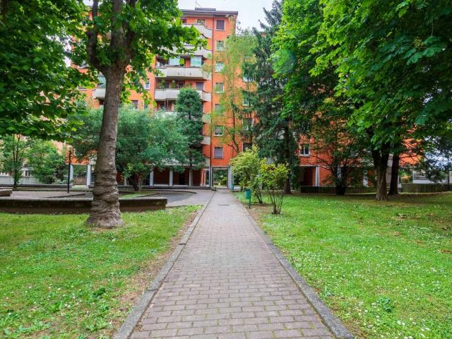 Appartamento in vendita a Arese MI