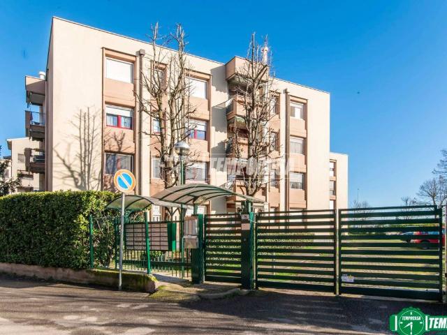 Appartamento in vendita a Arese MI