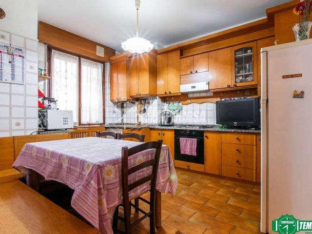 Appartamento in vendita a Arese