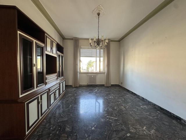 APPARTAMENTO in VENDITA a AREZZO VIA FIORENTINA di 5 vani