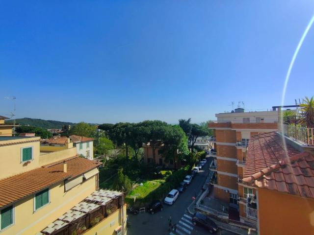 Appartamento in vendita a Ariccia RM