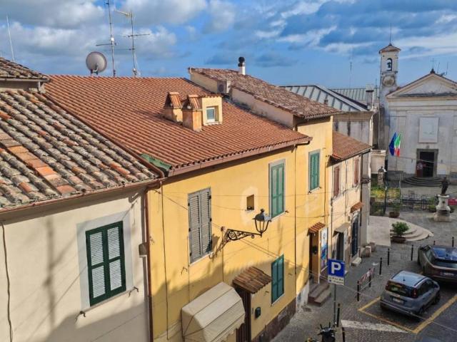 Appartamento in vendita a Ariccia RM