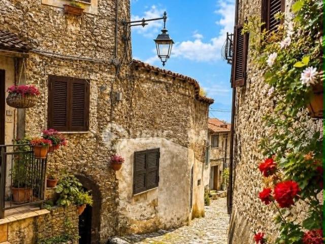 Appartamento in vendita a Artena RM
