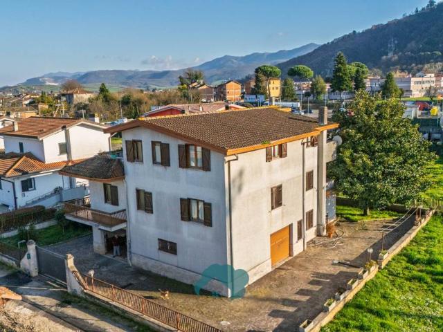 Appartamento in vendita a Artena RM