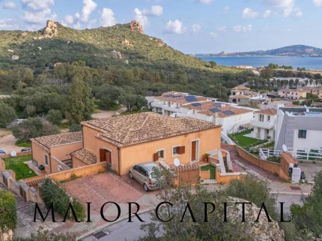 Appartamento in vendita a Arzachena SS